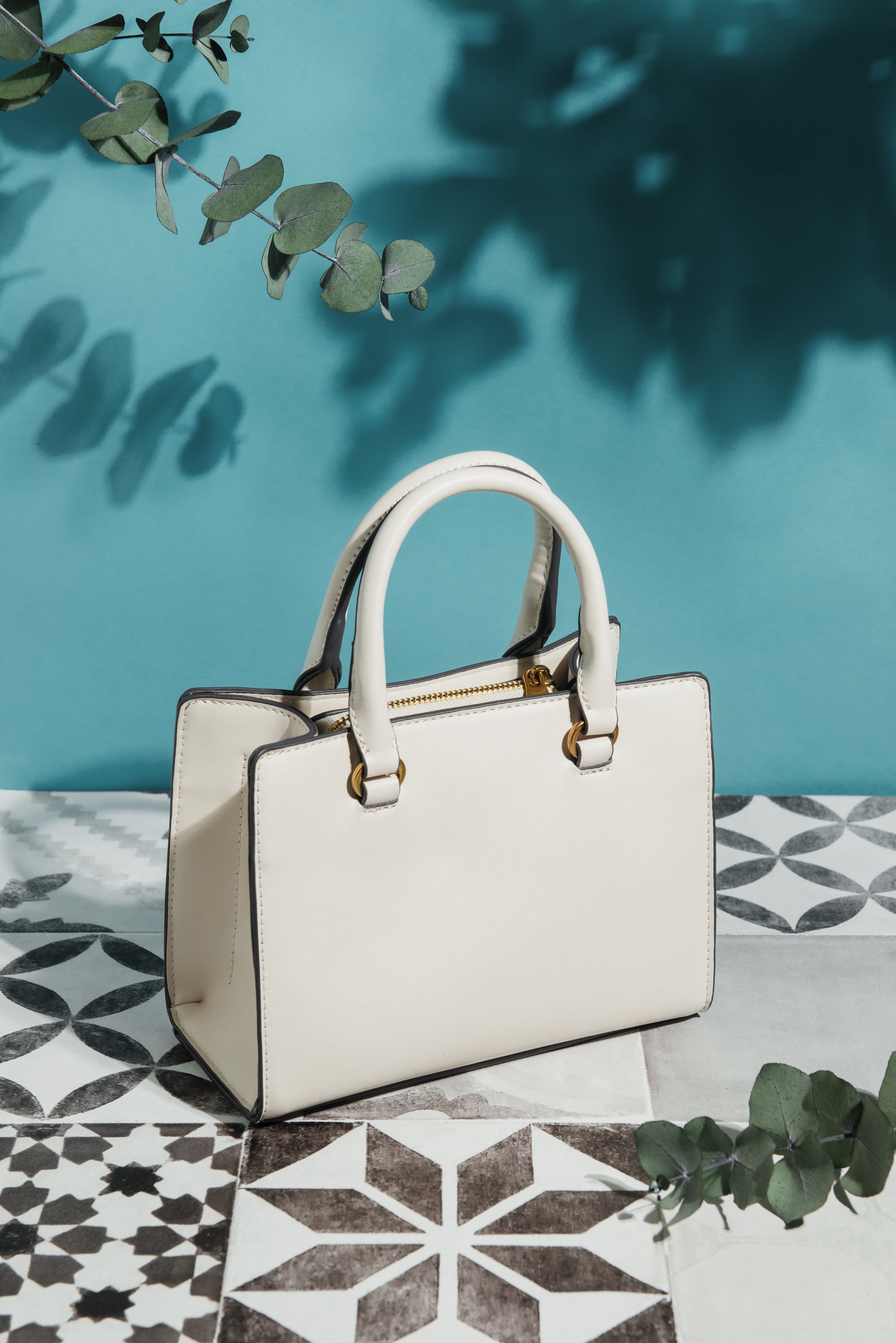 The Case for a Neutral Everyday Bag